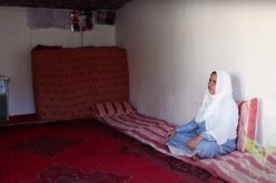 مادری که تنها نان آور خانواده اش را از دست داده است